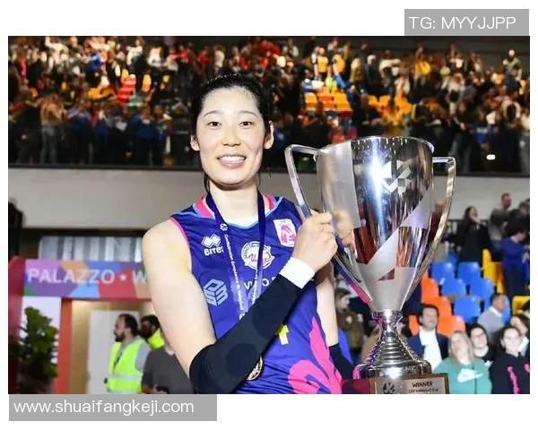 分明是朱婷虚晃一枪，苏粉却说：团队排球完胜明星，你们以为呢？